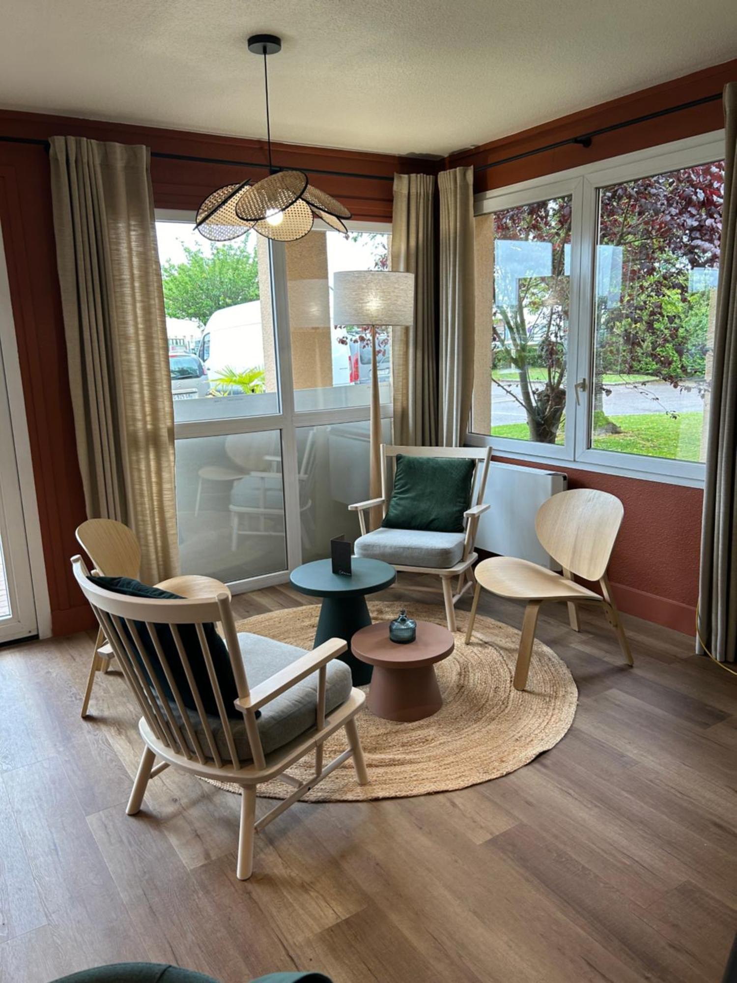 Hotel Nell Saint-Marcel  Eksteriør billede
