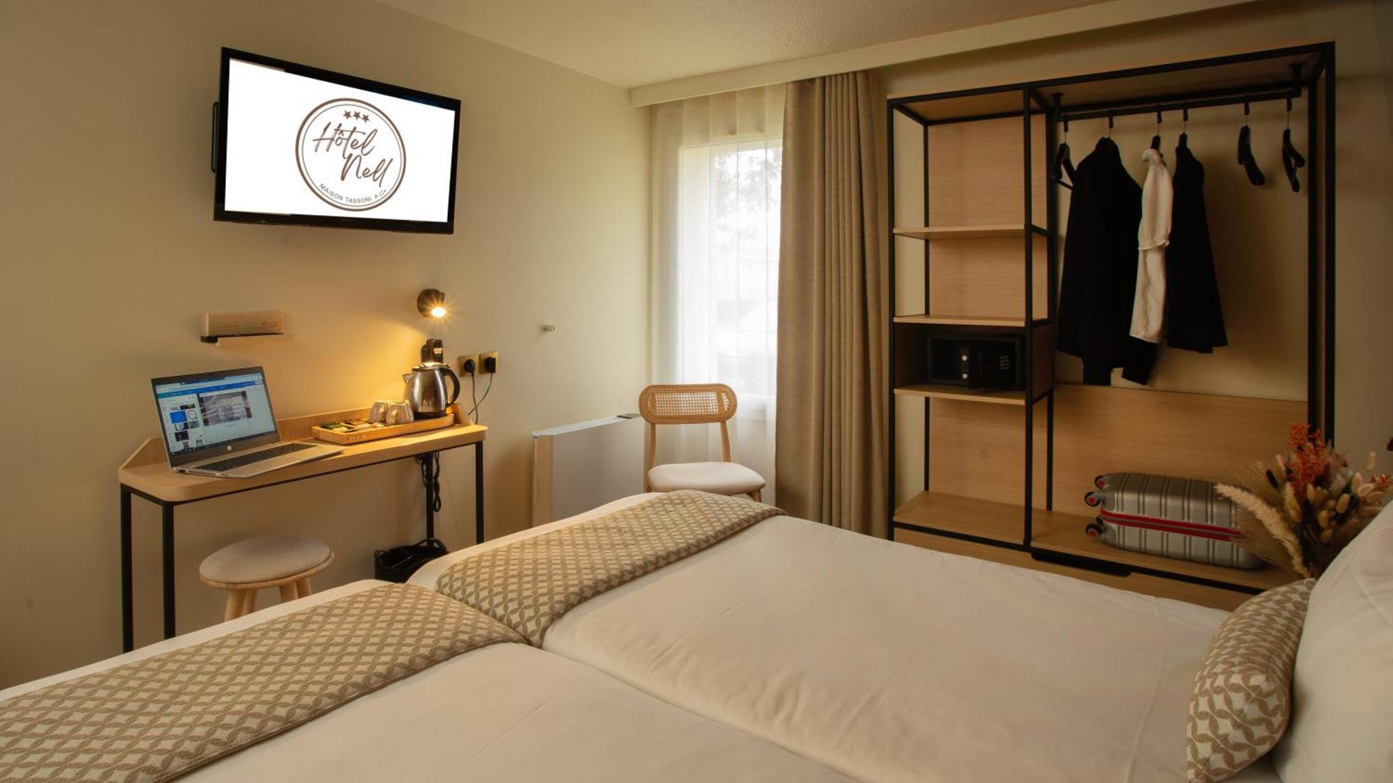 Hotel Nell Saint-Marcel  Eksteriør billede