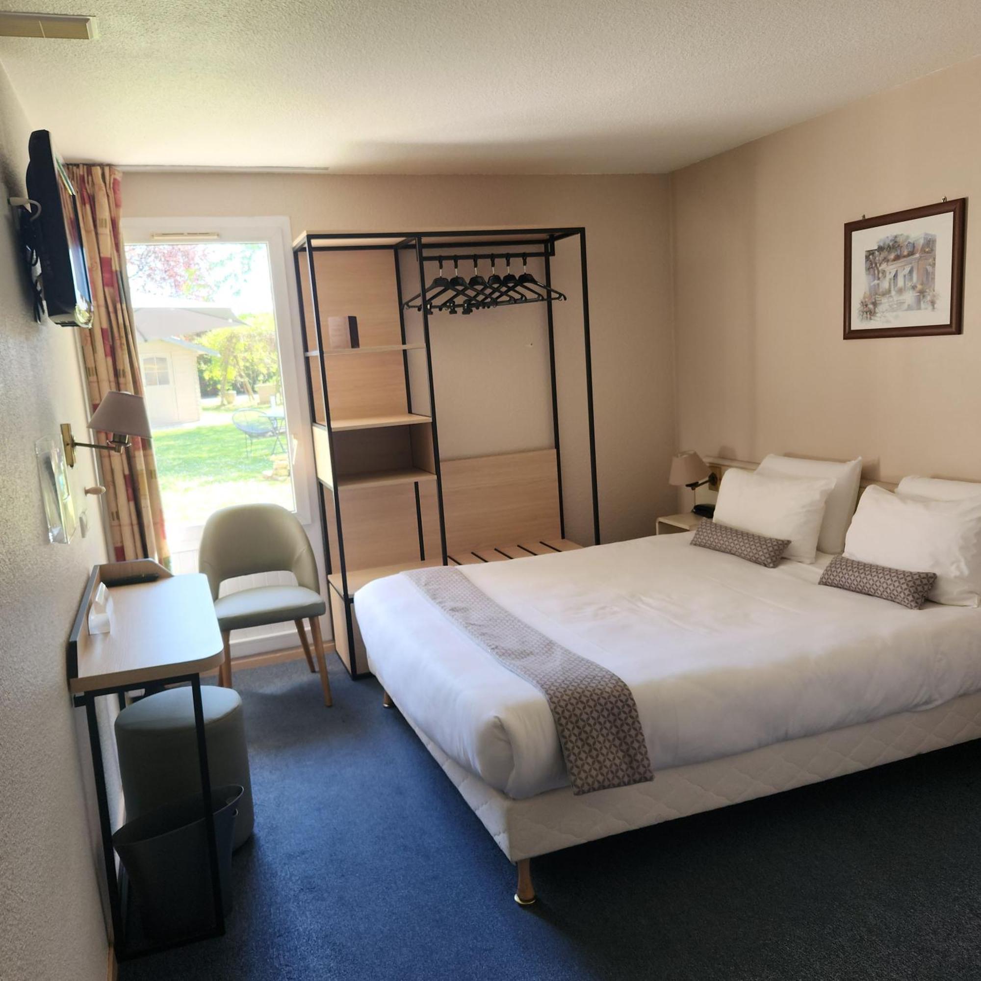 Hotel Nell Saint-Marcel  Eksteriør billede